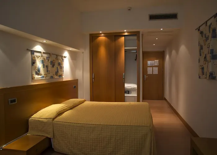 Hotel Planet 4*